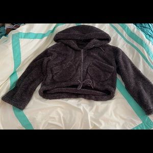 Gym Shark Crop Plush sweater. Size L.